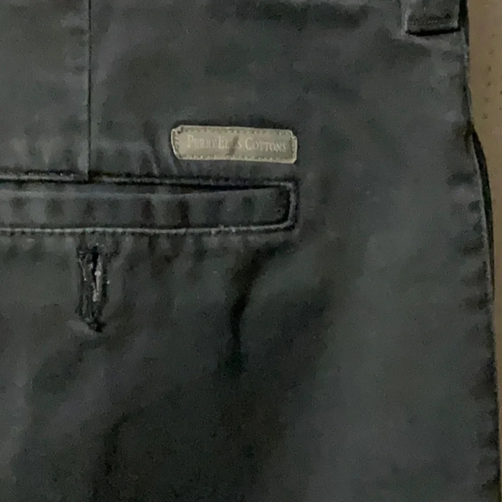 PERRY Ellis - Picture 2 of 6